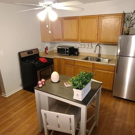 Cozy 1 Bedroom, 1 Min From Irving Park Blue Line, Free Parking Chicago Luaran gambar