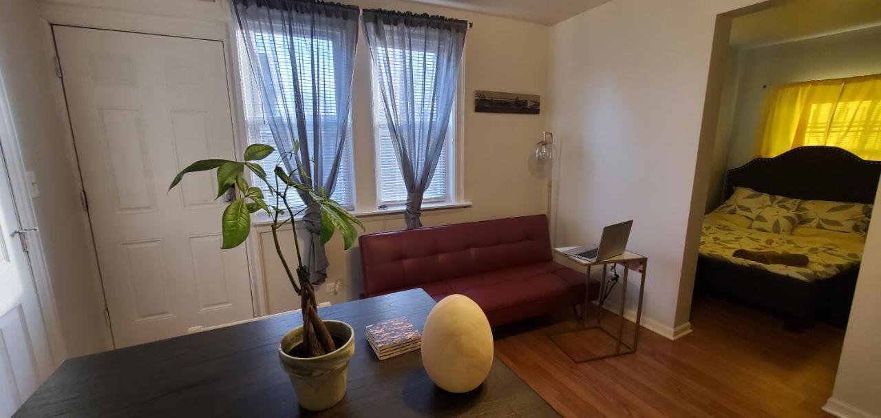 Cozy 1 Bedroom, 1 Min From Irving Park Blue Line, Free Parking Chicago Luaran gambar