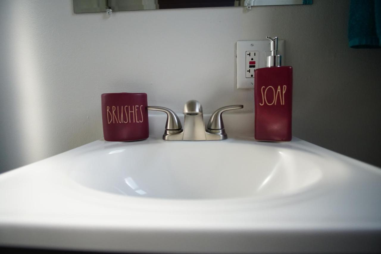 Cozy 1 Bedroom, 1 Min From Irving Park Blue Line, Free Parking Chicago Luaran gambar